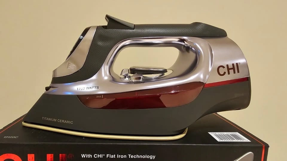 CHI Electronic Clothing Iron with Retractable Cord (Factory Serv - photo 2