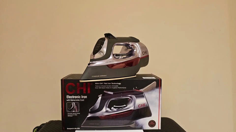 CHI Electronic Clothing Iron with Retractable Cord (Factory Serv - photo 4