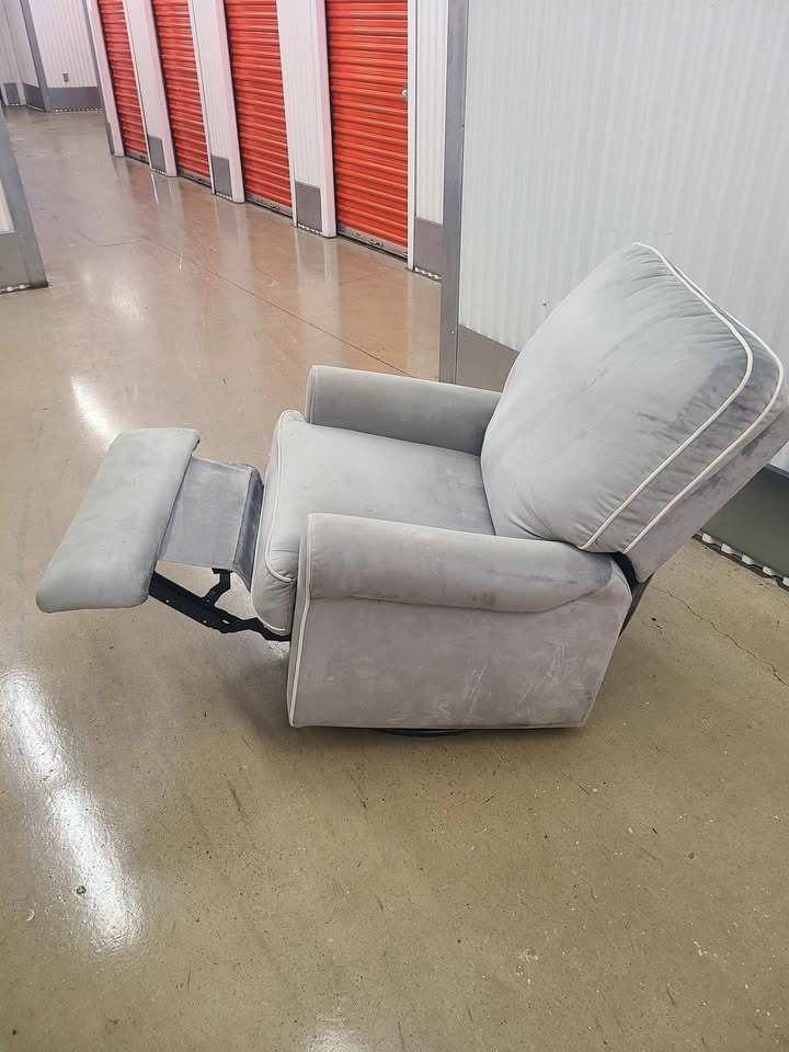 🇨🇦 La-Z-Boy reclining rocking swivel chair - photo 3