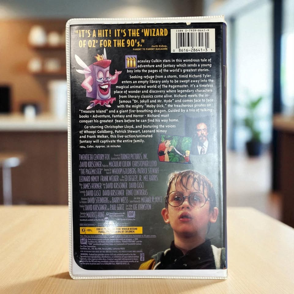 The Pagemaster 1994 Macaulay Culkin Joe Johnston VHS Tape - photo 3