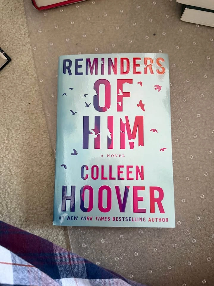 BookTok Favorites - Almost New Condition - photo 4