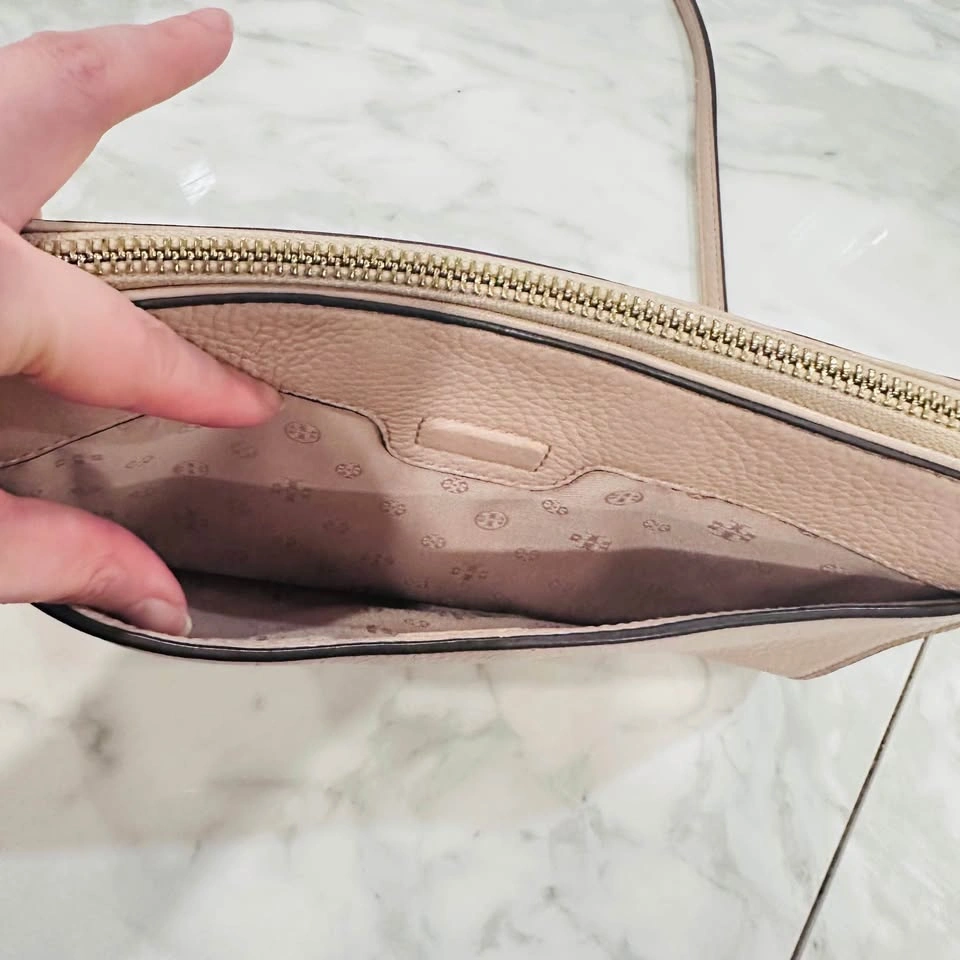 Tory Burch Blush Pink Leather Crossbody Bag Gold Hardware EUC - photo 5