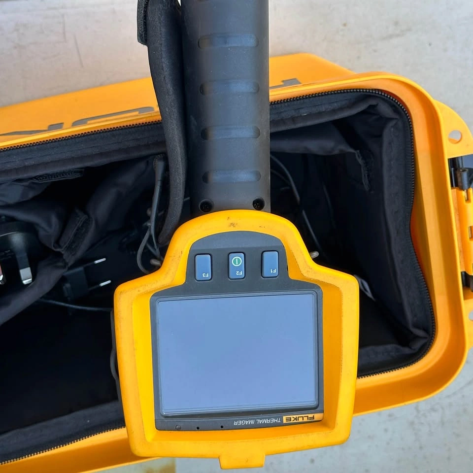 Fluke TiR1 Thermal Image Camera - photo 3