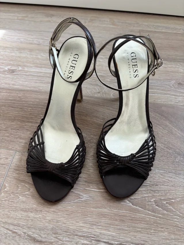 BNWOT Guess High Heel Brown Sandals - Size 5.5 - photo 3