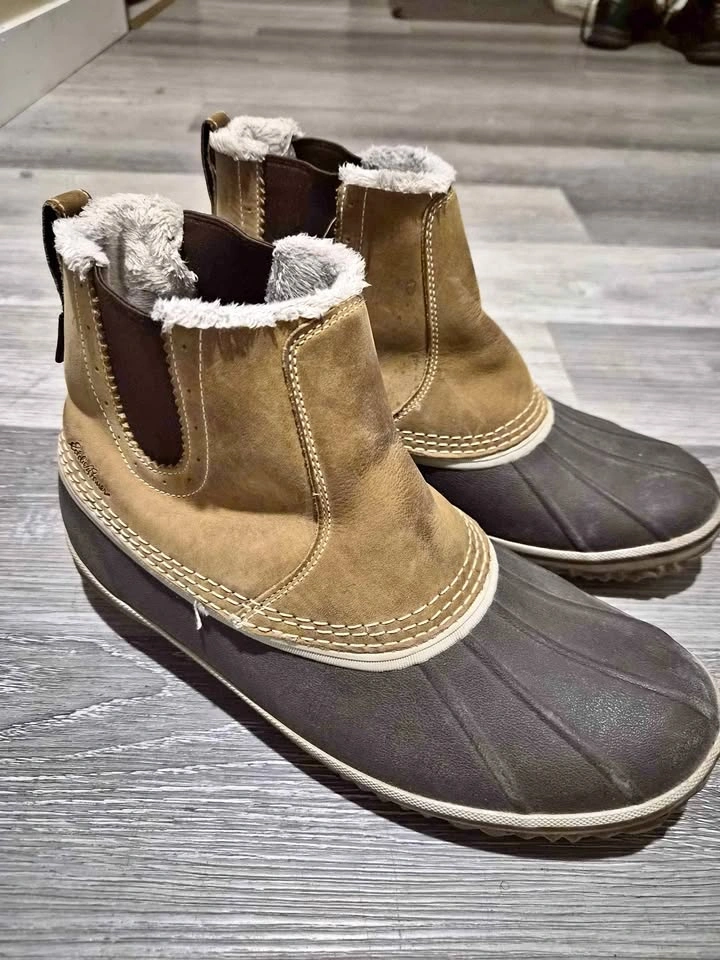 Eddie Bauer Winter Boots - Size 11