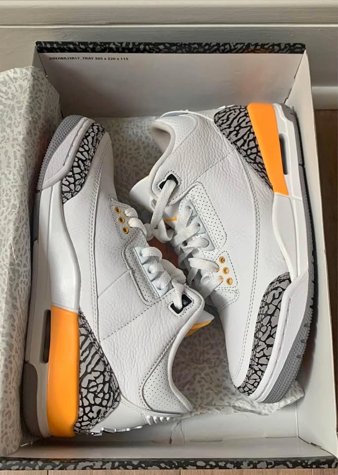 Jordan 3 Retro - Laser Orange (woman’s) Size 7