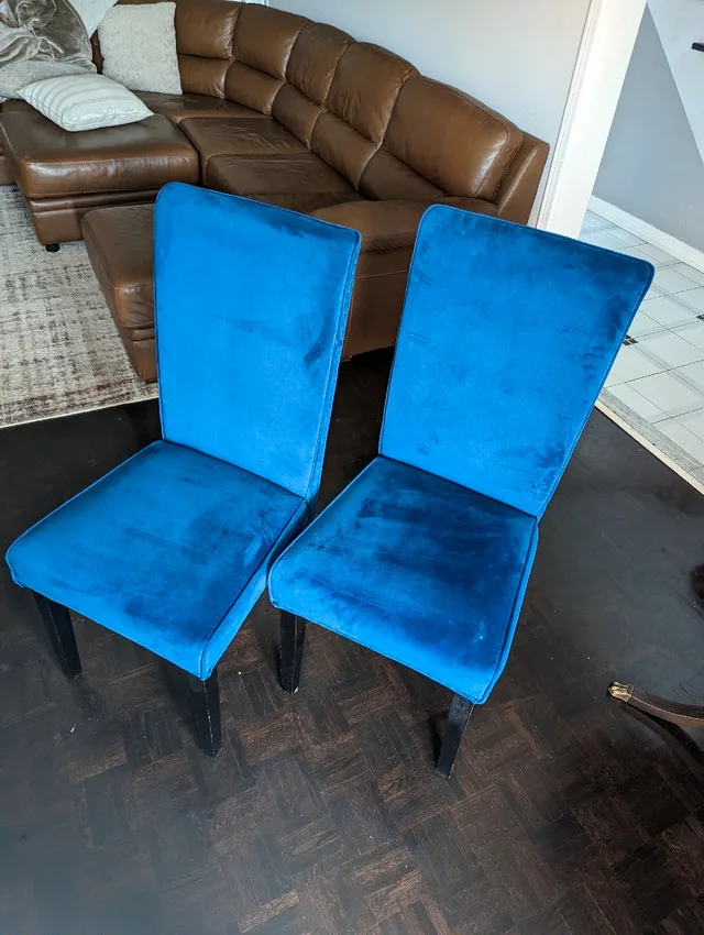 2 BLUE FABRIC WOODEN TUFFED MATCHING CHAIRS thumbnail