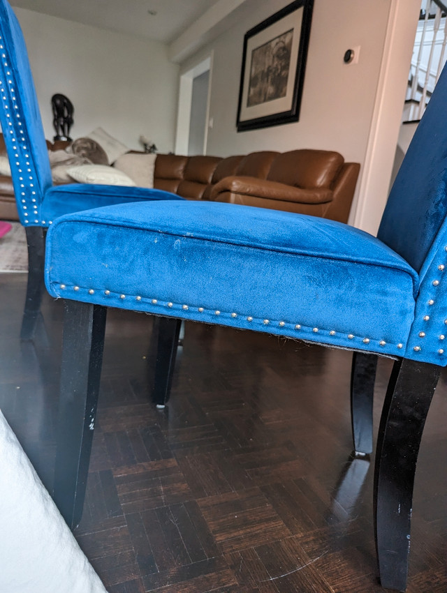 2 BLUE FABRIC WOODEN TUFFED MATCHING CHAIRS - photo 2