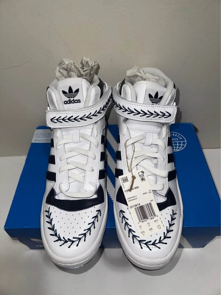 Men Adidas Shoes. Size 10.5 US. Firm price. Read details below👇 - photo 3