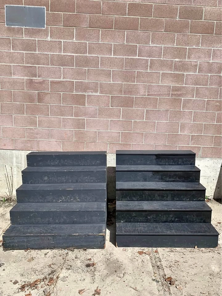 2x Wood Staircases