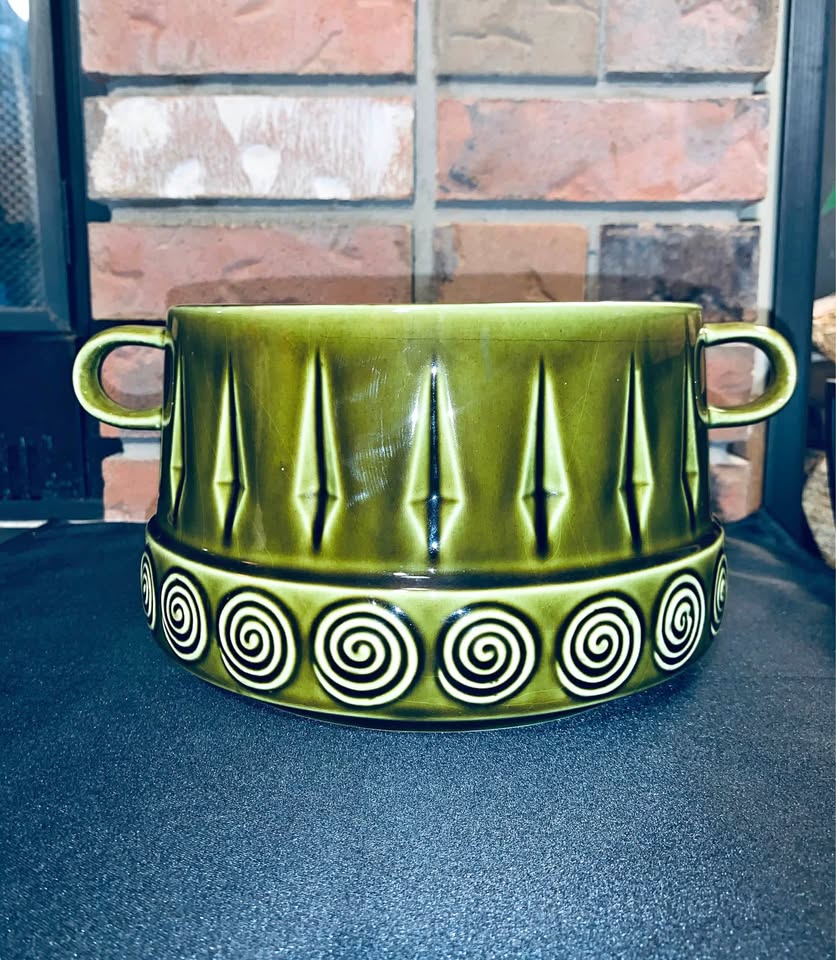 Vintage Green Arrowheads Soup Serving Dish Bowl