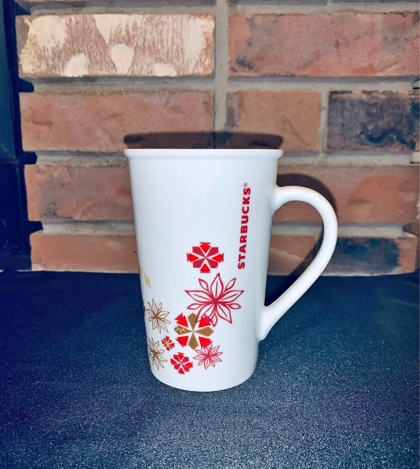 Starbucks Christmas Mug Poinsettia Latte Coffee Tea 12 oz
