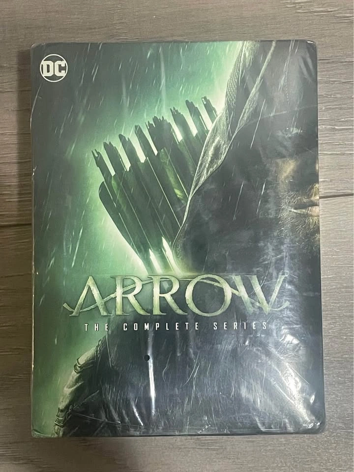 Arrow Complete Series DVD Box Set – Brand New Sealed - photo 2