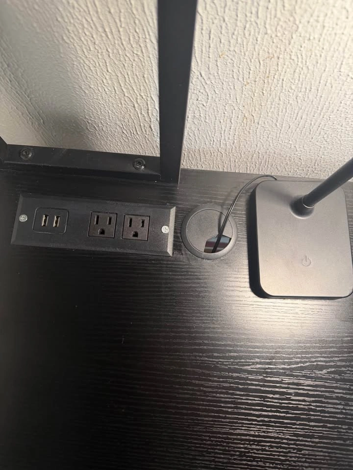 Computer chair & Desk - photo 3