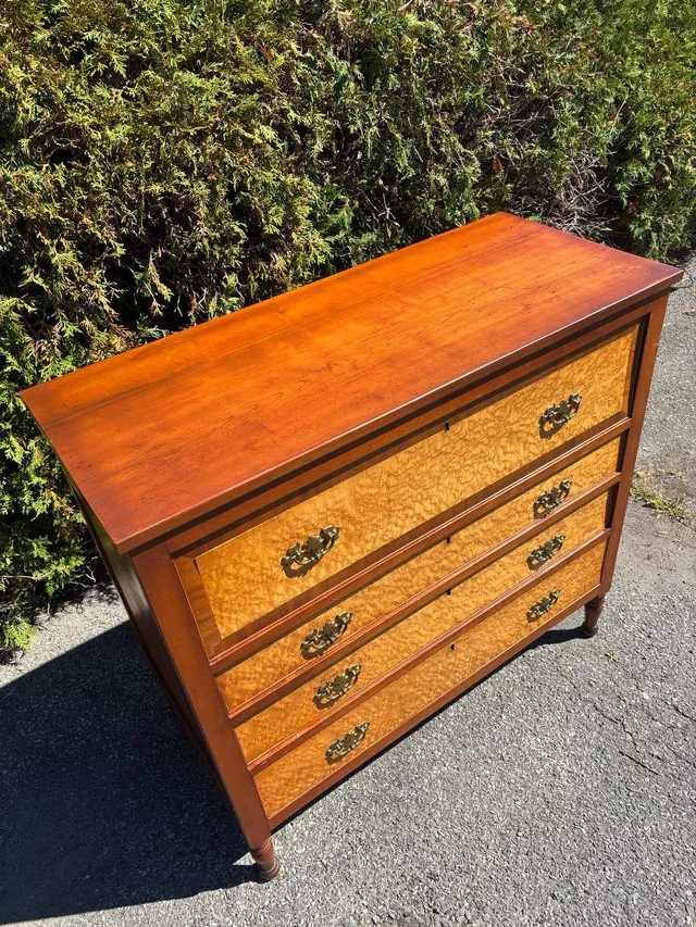 Antiqueww Solid wood 4-Drawer Dresser image indicator(4)