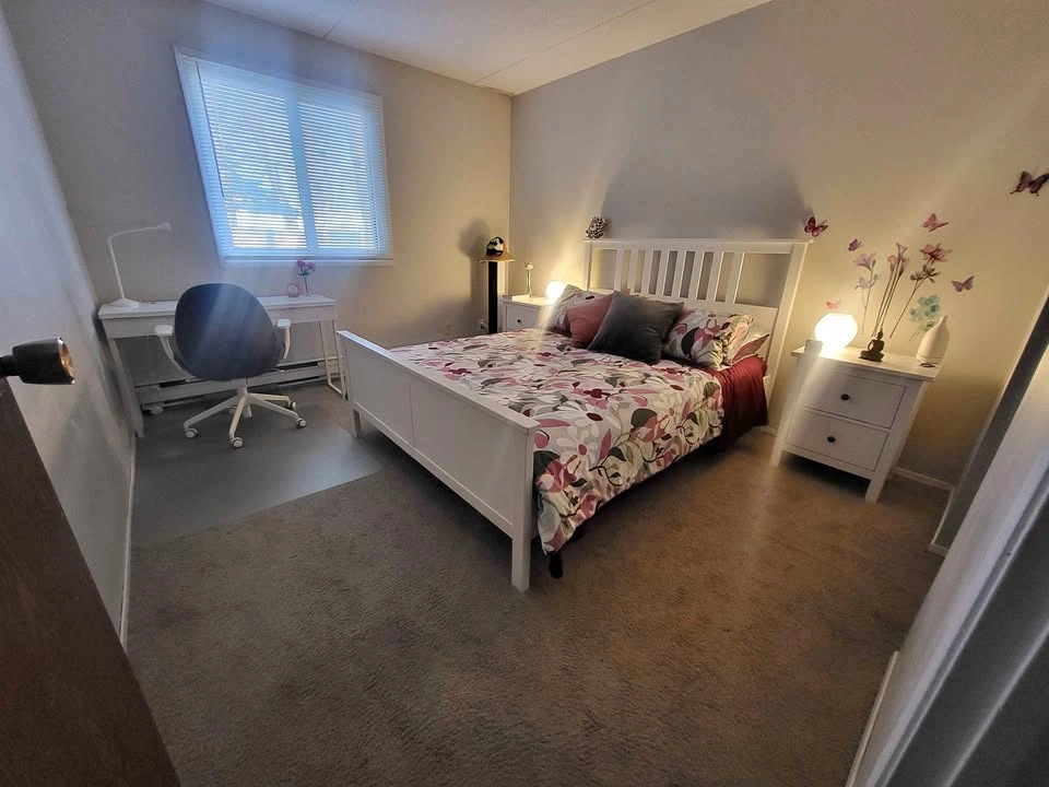 2 Beds 1 Bath Apartment for Rent