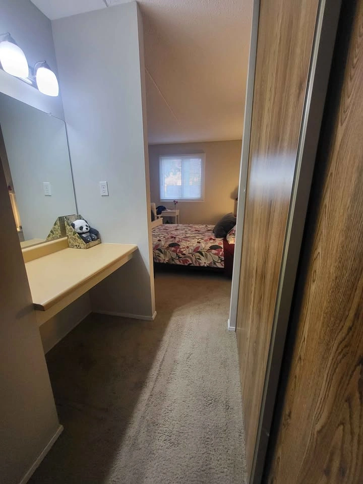 2 Beds 1 Bath Apartment for Rent - photo 2
