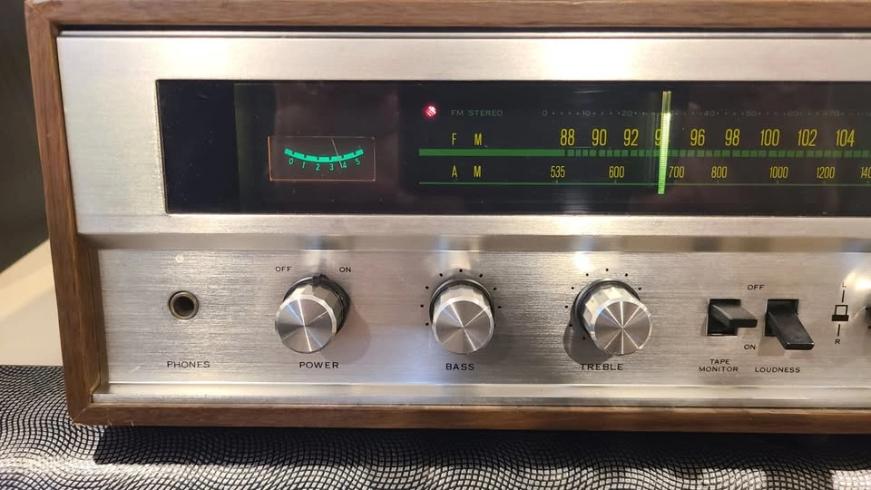 Sansui 210 Stereo Vintage Receiver - photo 3