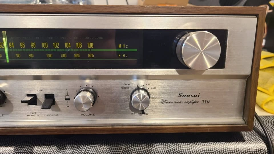 Sansui 210 Stereo Vintage Receiver - photo 4