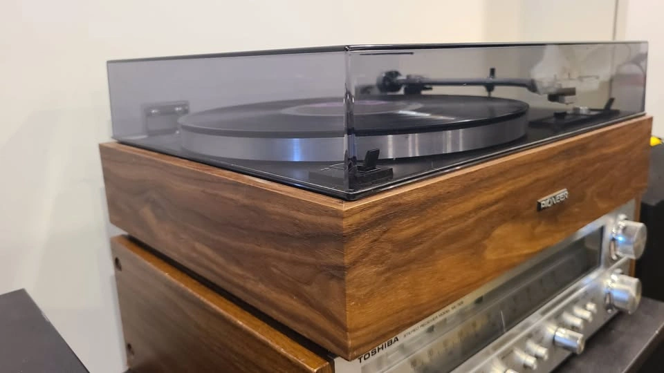 Pioneer PL-15D II Belt Drive Semi-Automatic Turntable - photo 4