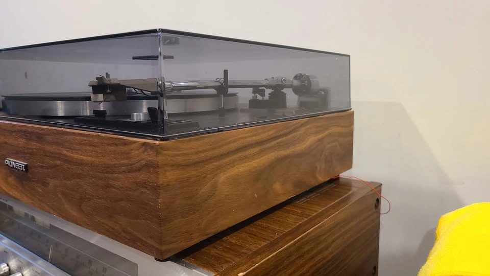 Pioneer PL-15D II Belt Drive Semi-Automatic Turntable - photo 5