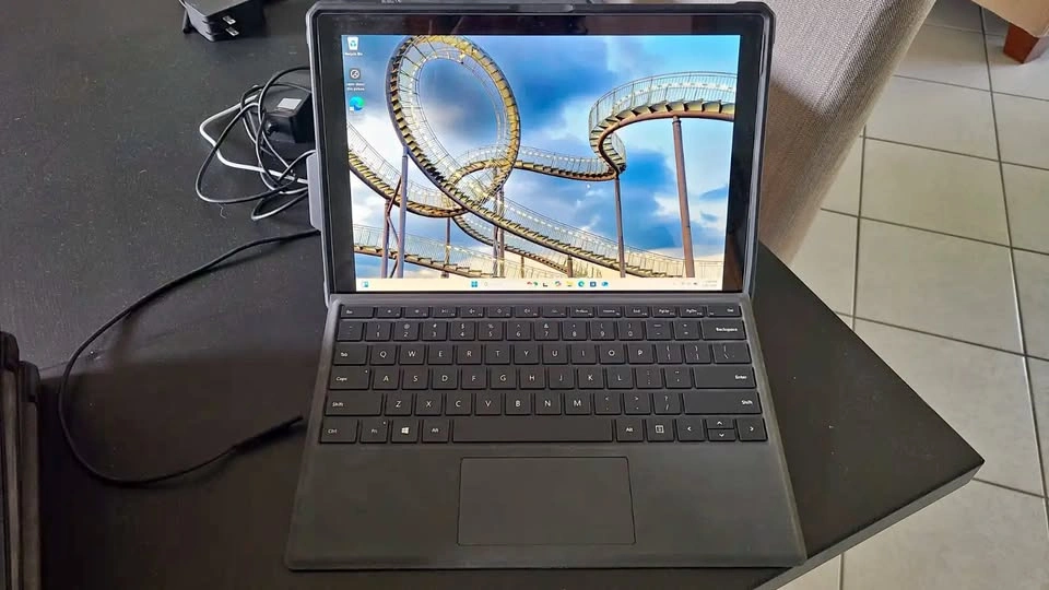Microsoft Surface PRO 1796 - New Windows 11 latest version