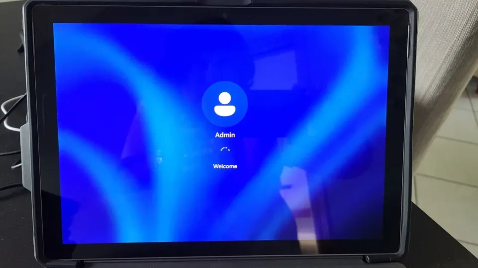 Microsoft Surface PRO 1796 - New Windows 11 latest version - photo 4