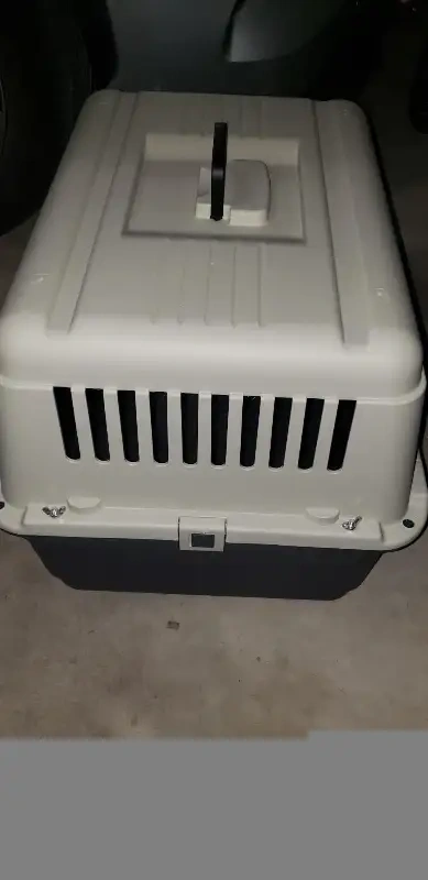 Dog Carrier Kennel - 26inch long - photo 4