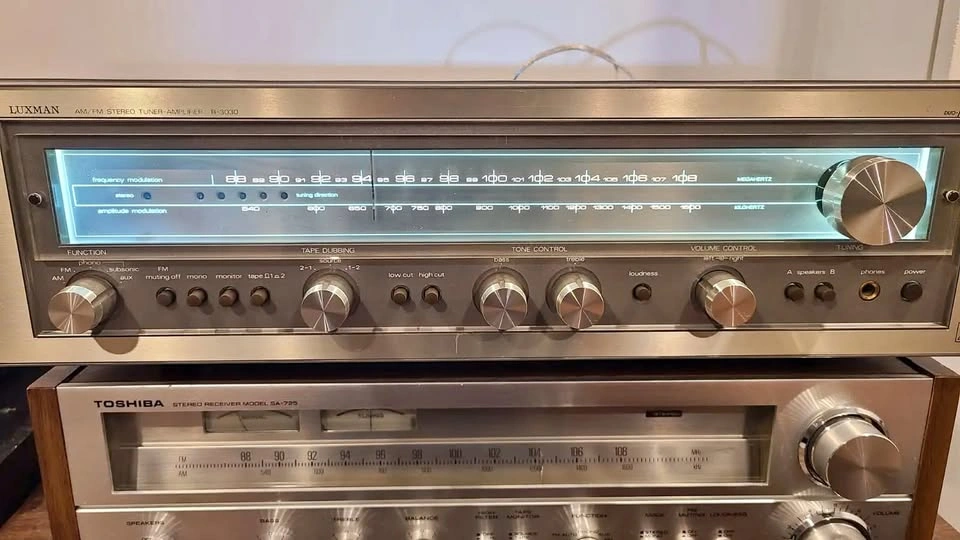 Luxman R-3030 Stereo Receiver