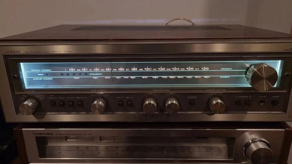 Luxman R-3030 Stereo Receiver - photo 2