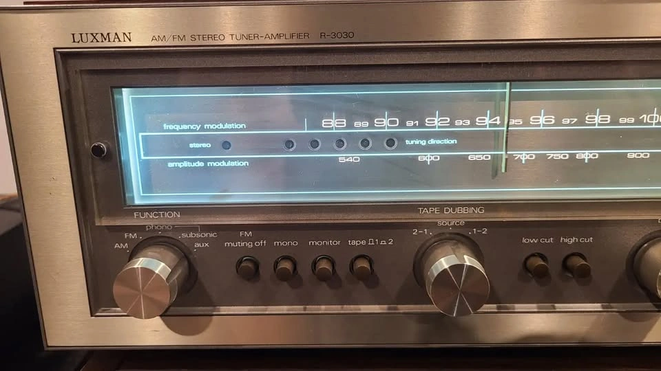 Luxman R-3030 Stereo Receiver - photo 4