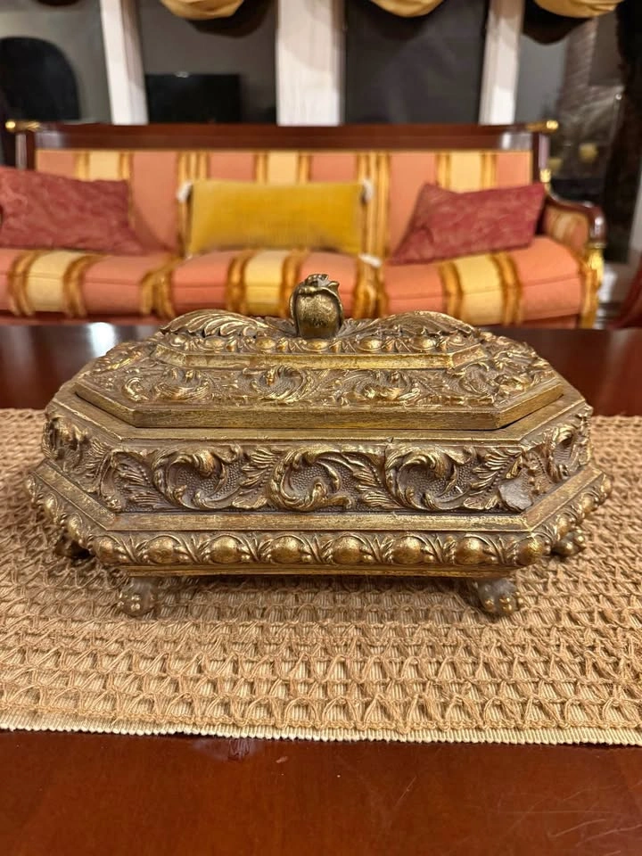 Ornate Gold Decorative Jewelry/Trinket Box