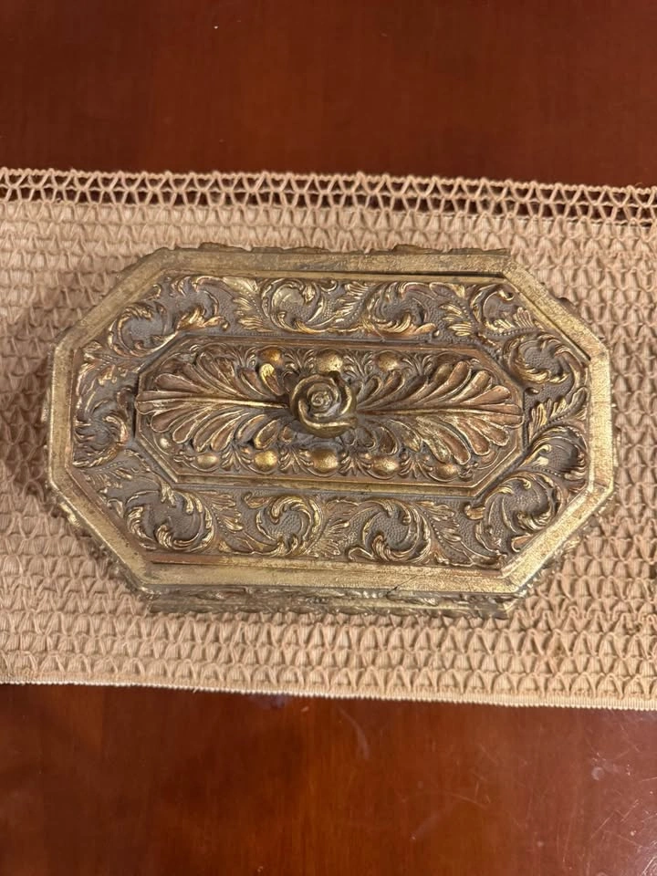 Ornate Gold Decorative Jewelry/Trinket Box - photo 2