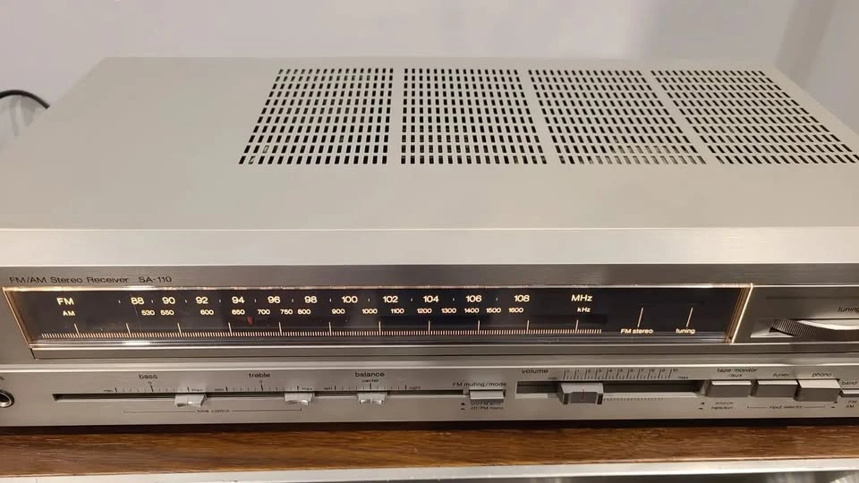 Technics Stereo Receiver SA-110 - photo 3