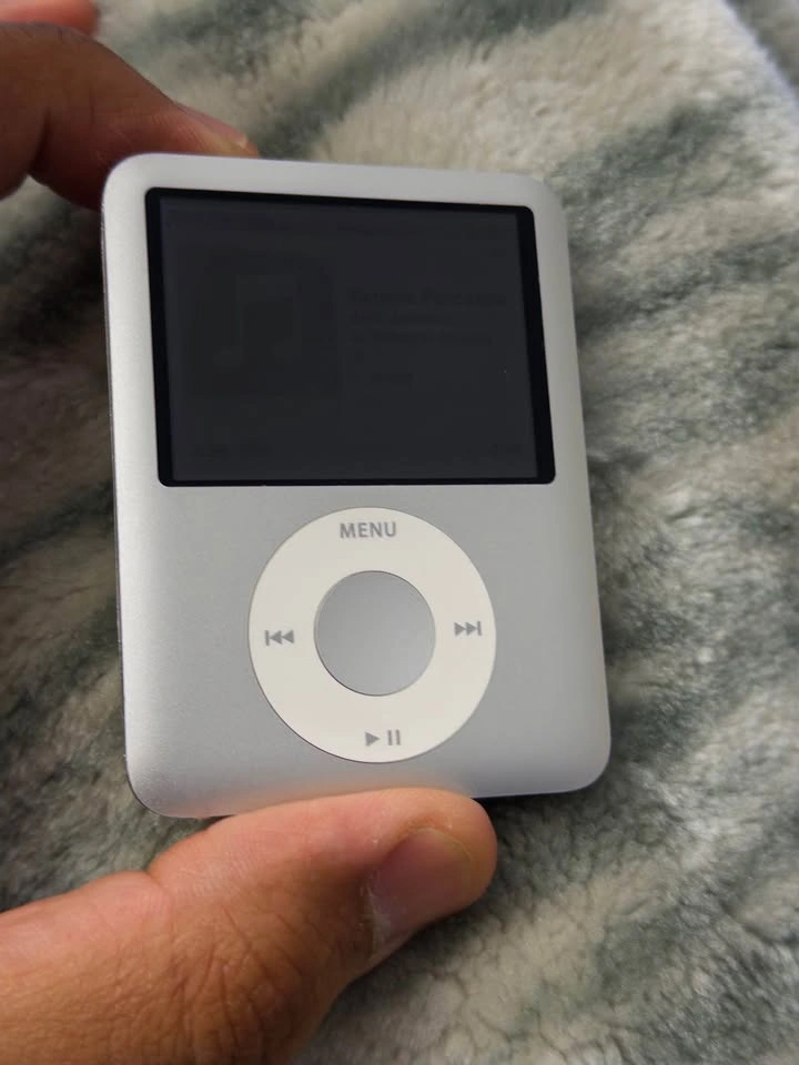 iPod Nano 3rd Gen | Brand New Battery | 100% Health - photo 2