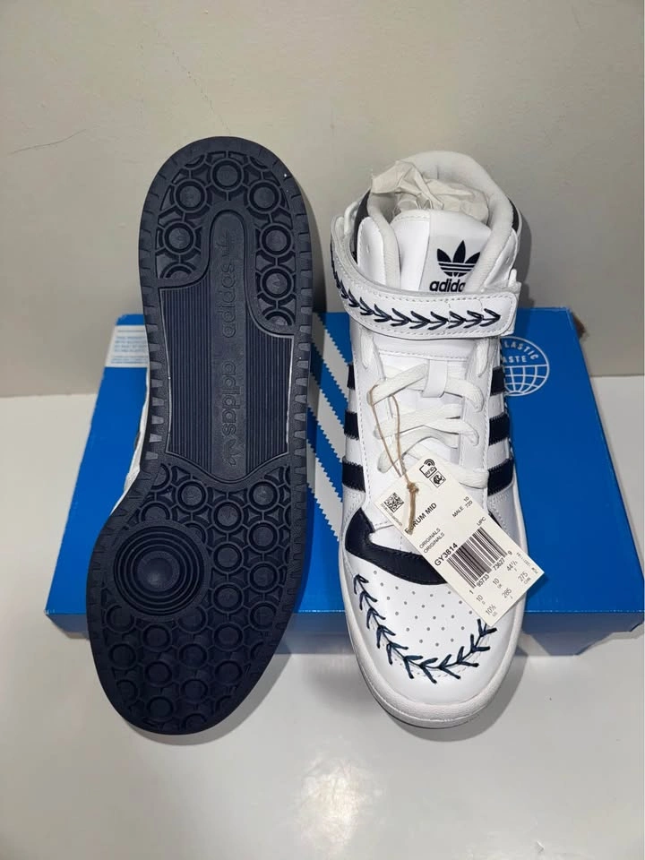 Men Adidas Shoes. Size 10.5 US. Firm price. Read details below👇 - photo 4