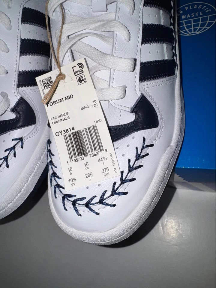 Men Adidas Shoes. Size 10.5 US. Firm price. Read details below👇 - photo 5