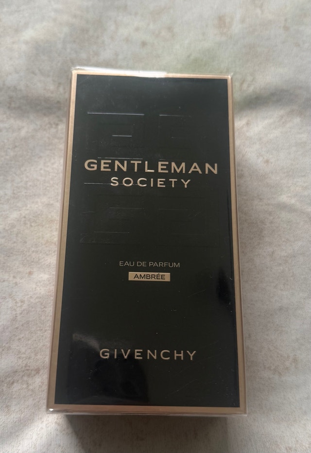 Givenchy Gentleman Society Ambrée Eau de Parfum