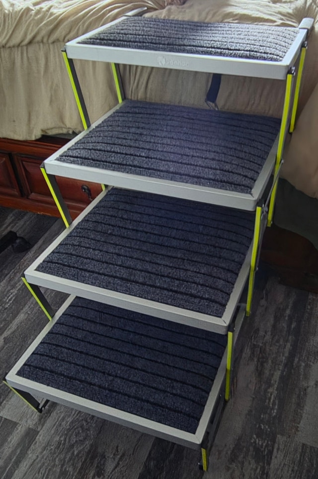 Dog Stairs 4 stair Extra wide - $100 OBO - photo 2