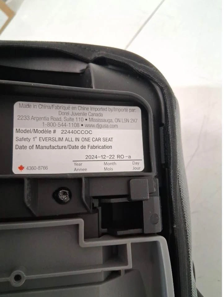 Brand New Safety 1st EverSlim All-in-One Convertible Car Seat - photo 3