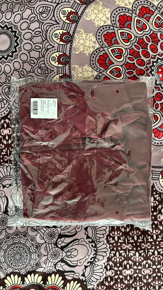 Burgundy Lululemon Nulu Define Jacket - Size 6
