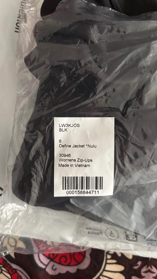 Black Lululemon Nulu Define Jacket - Size 6 - photo 2