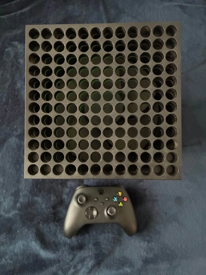 Xbox Series X + Black Controller – Lightly Used - photo 2