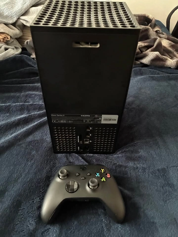 Xbox Series X + Black Controller – Lightly Used - photo 3