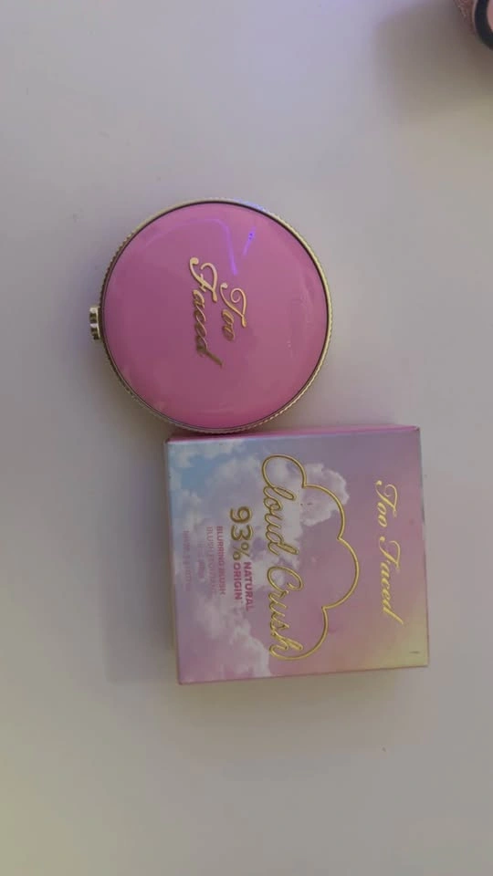 Too Faced Cloud Crush Blurring Blush New in Box - photo 4