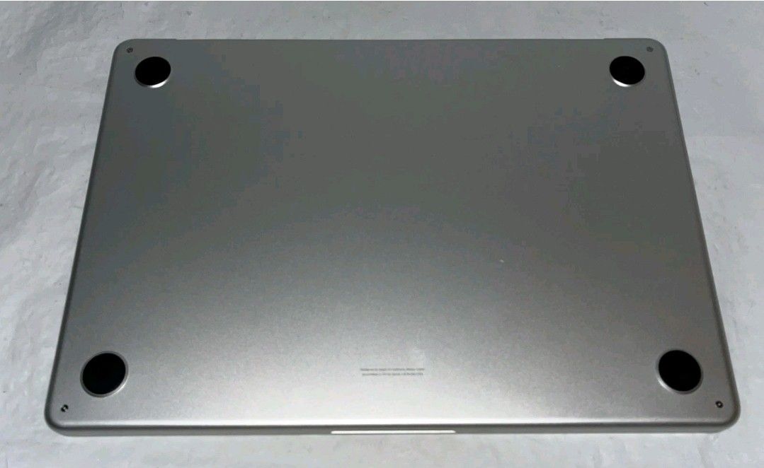 Apple MacBook Air Mid 2022 M2, 8GB RAM, 250GB SSD - photo 3