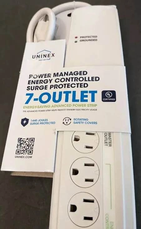 (New) 7-Outlet Power Strip - photo 2