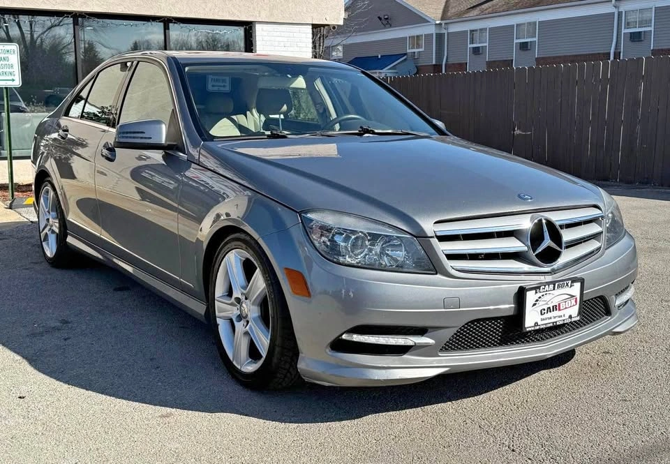 2011 Mercedes-Benz C300 4MATIC Luxury Sedan