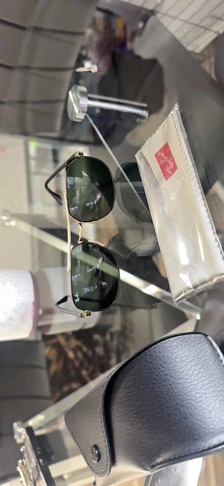 Ray-Ban Sunglasses with Case