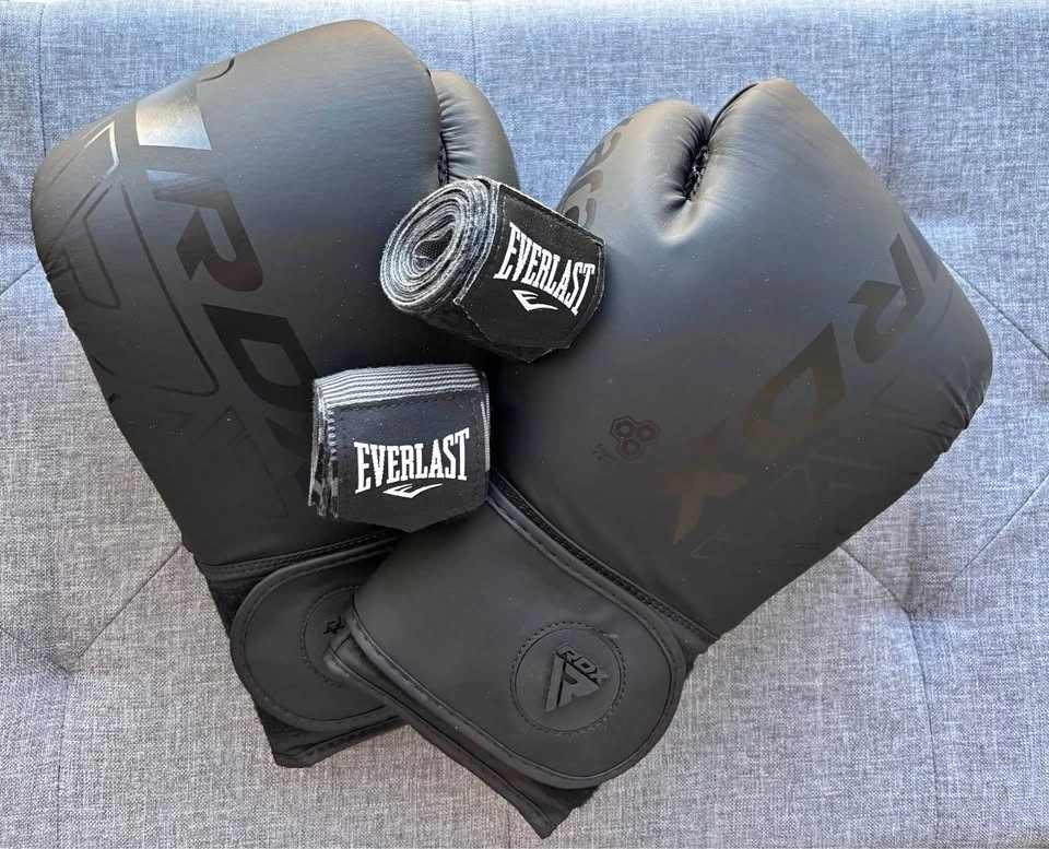 RDX Boxing Gloves + Everlast Handwraps Set